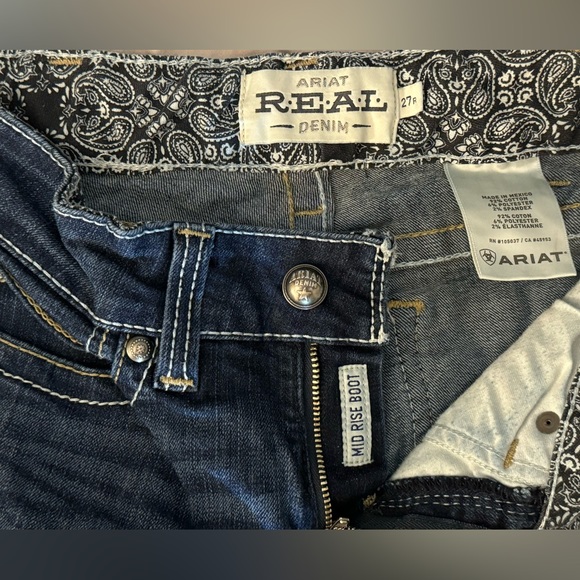Ariat R.E.A.L. Mid Rise Stretch Whipstitch Boot Cut Jean, size 27R - Picture 7 of 7